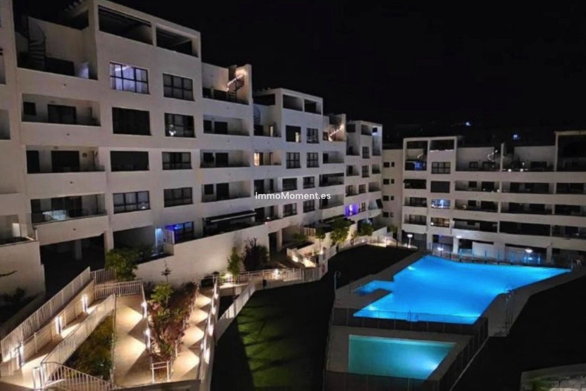 Revente - Appartement - Estepona  - Estepona Centro