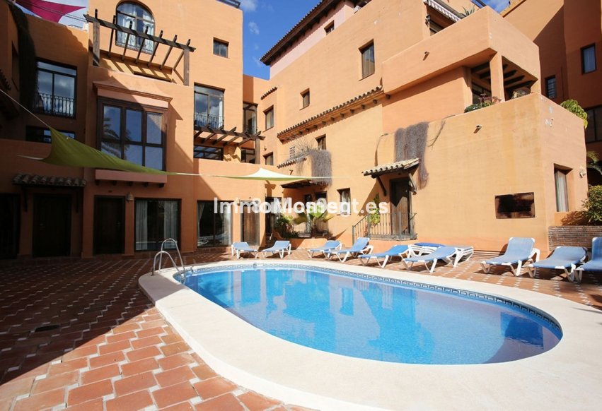 Revente - Appartement - Estepona  - Estepona Centro