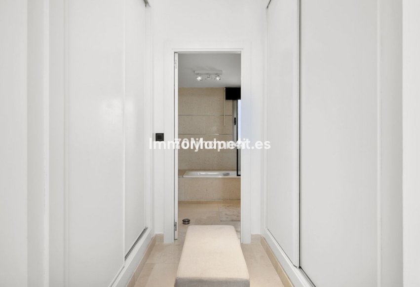 Revente - Appartement - Estepona  - Estepona Centro