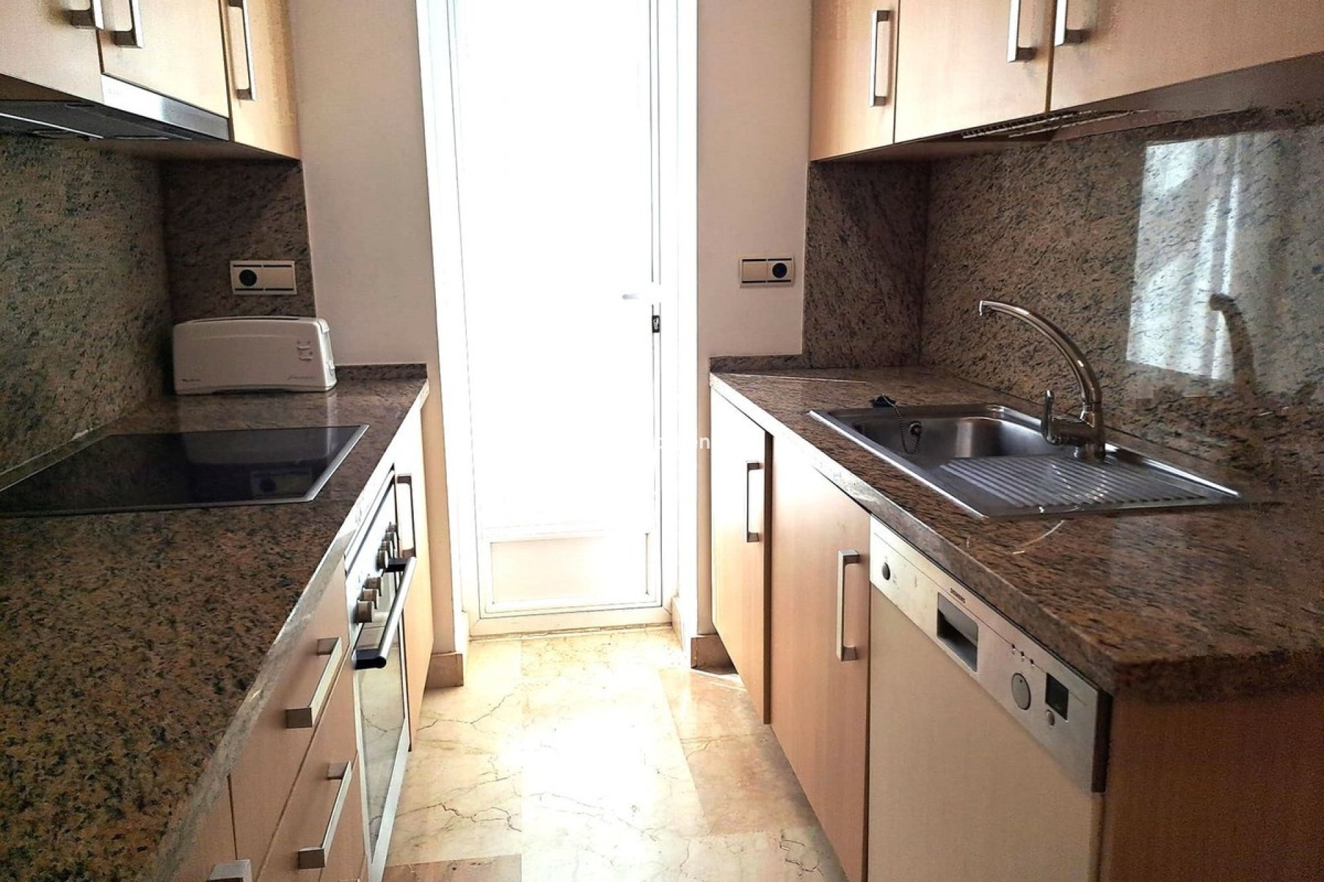 Revente - Appartement - Estepona  - Estepona Centro