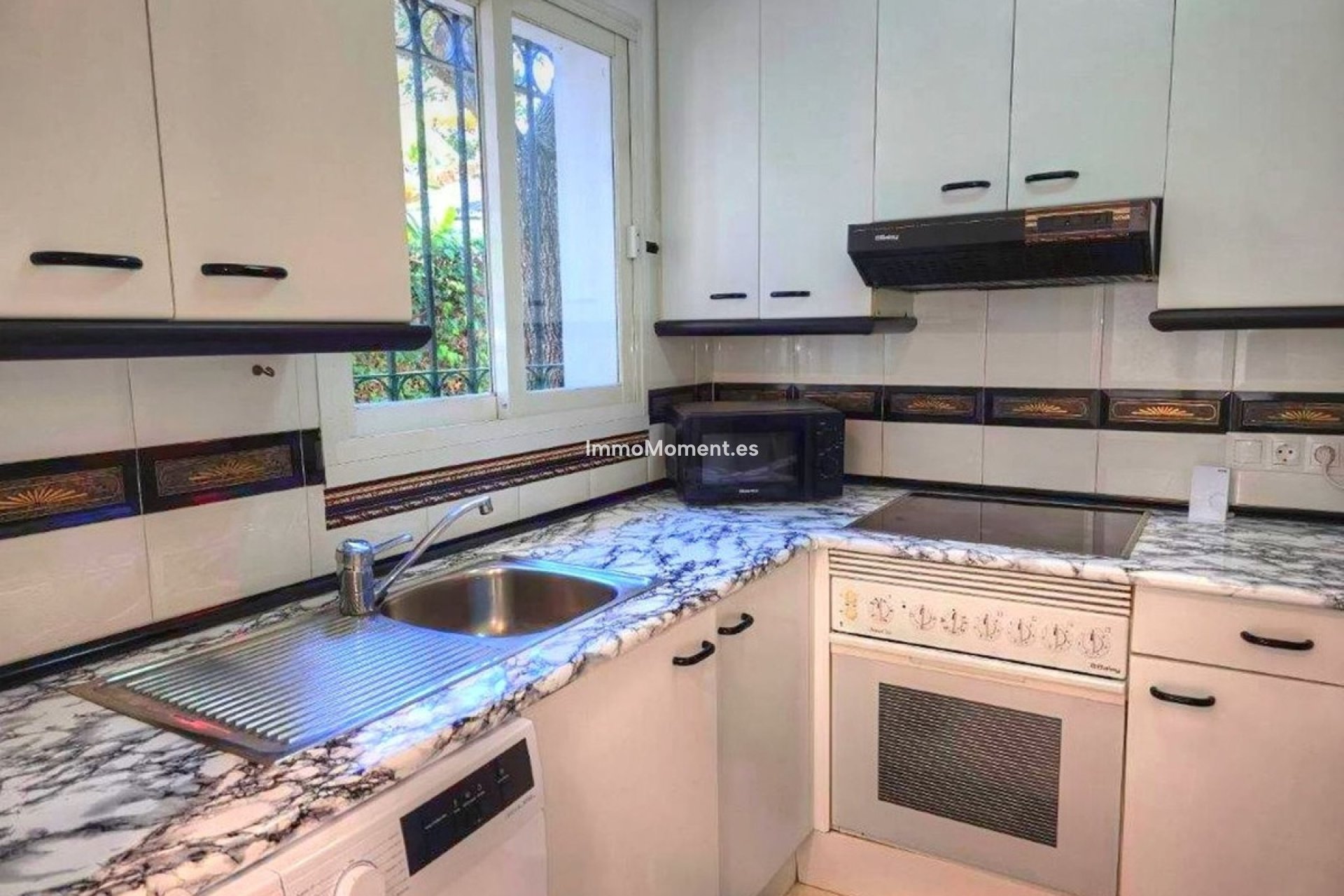 Revente - Appartement - Estepona  - Estepona Centro