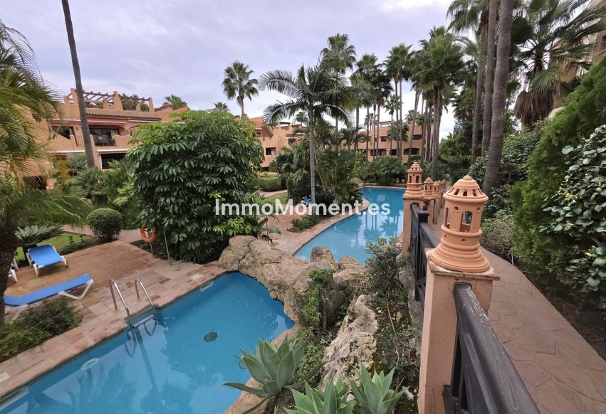 Revente - Appartement - Estepona  - Estepona Centro