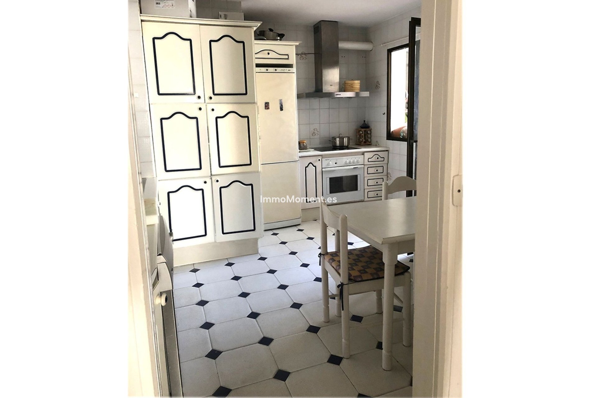 Revente - Appartement - Estepona  - Estepona Centro