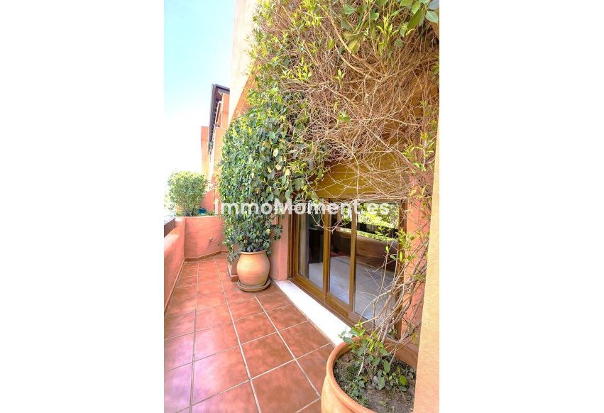 Revente - Appartement - Estepona  - Estepona Centro