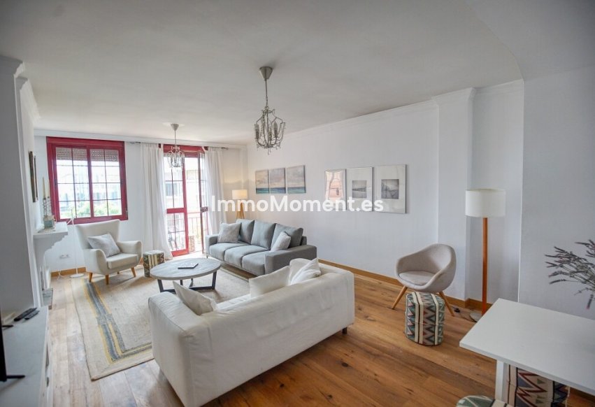 Revente - Appartement - Estepona  - Estepona Centro