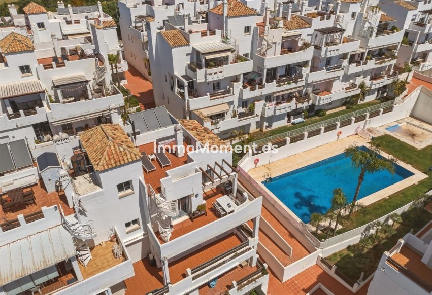 Revente - Appartement - Estepona  - Estepona Centro