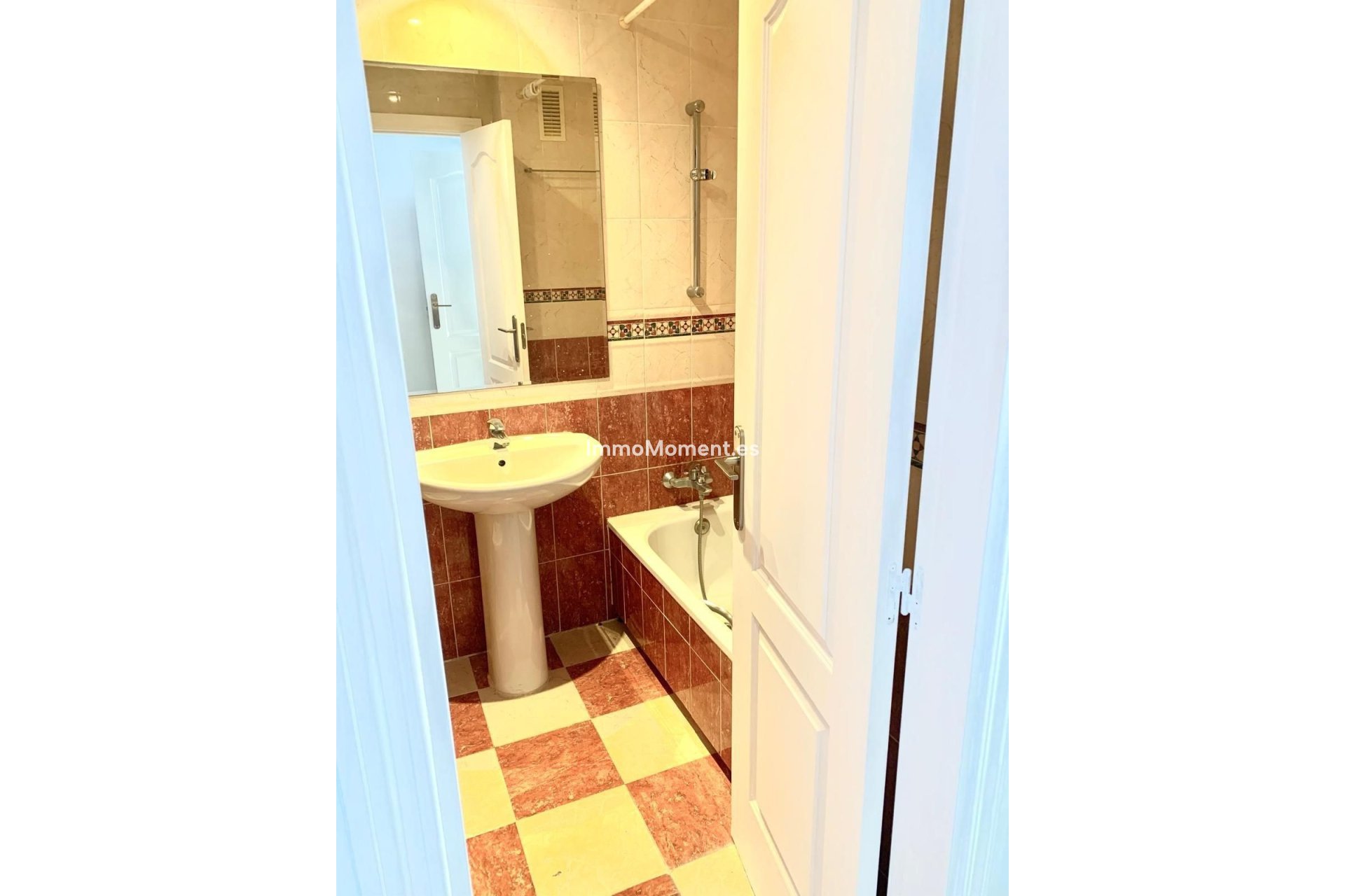 Revente - Appartement - Estepona  - Estepona Centro
