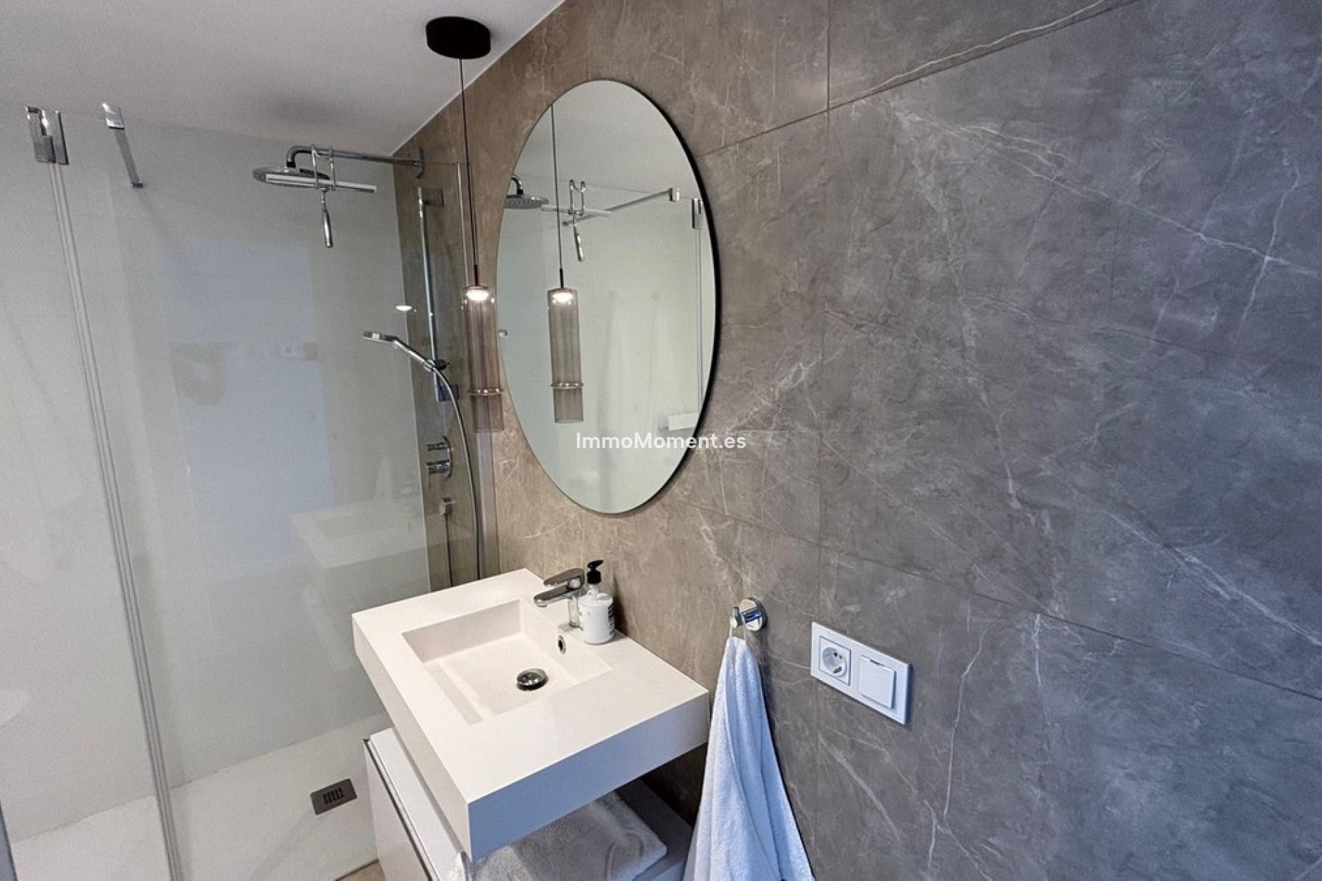 Revente - Appartement - Estepona  - Estepona Centro