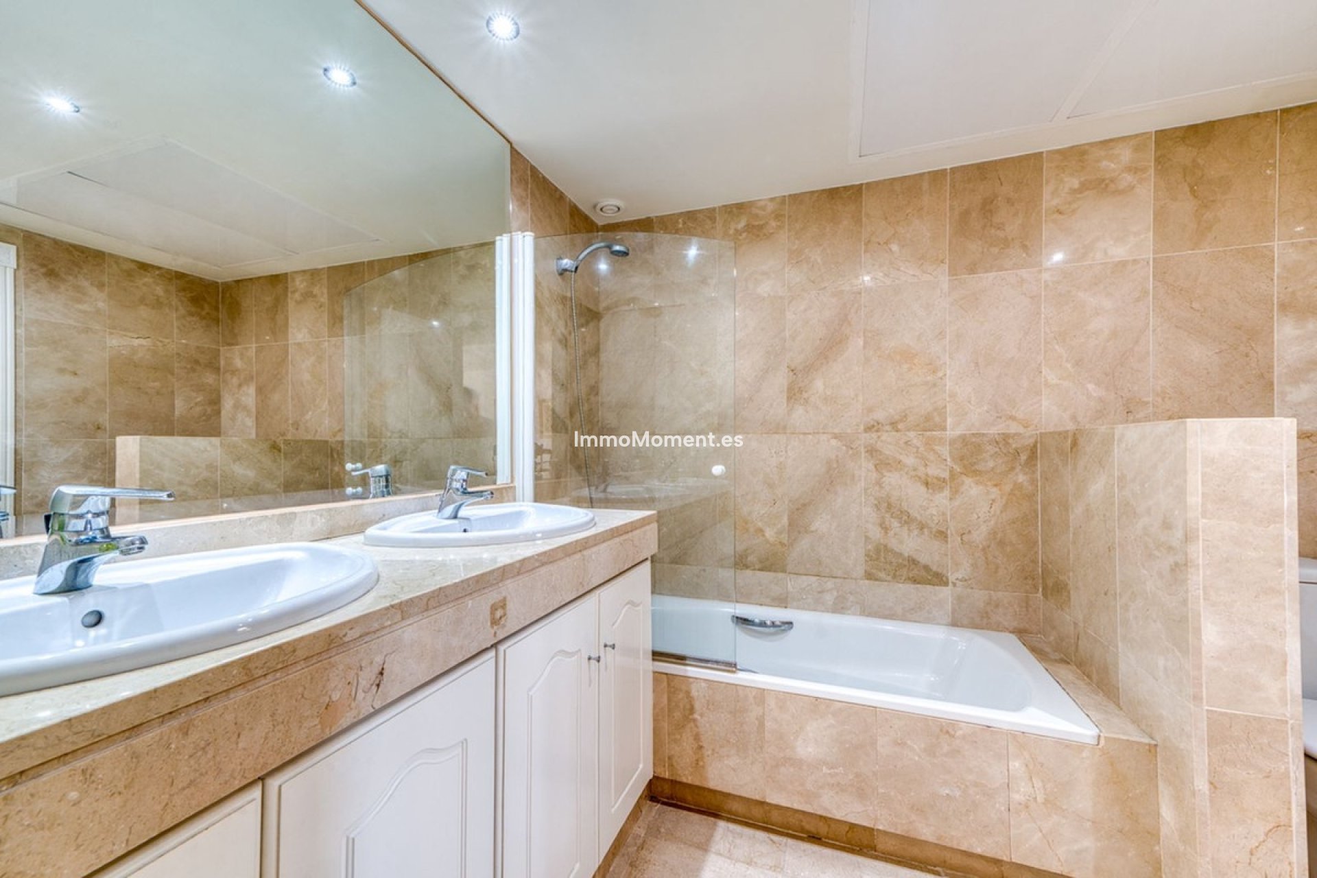 Revente - Appartement - Estepona  - Estepona Centro