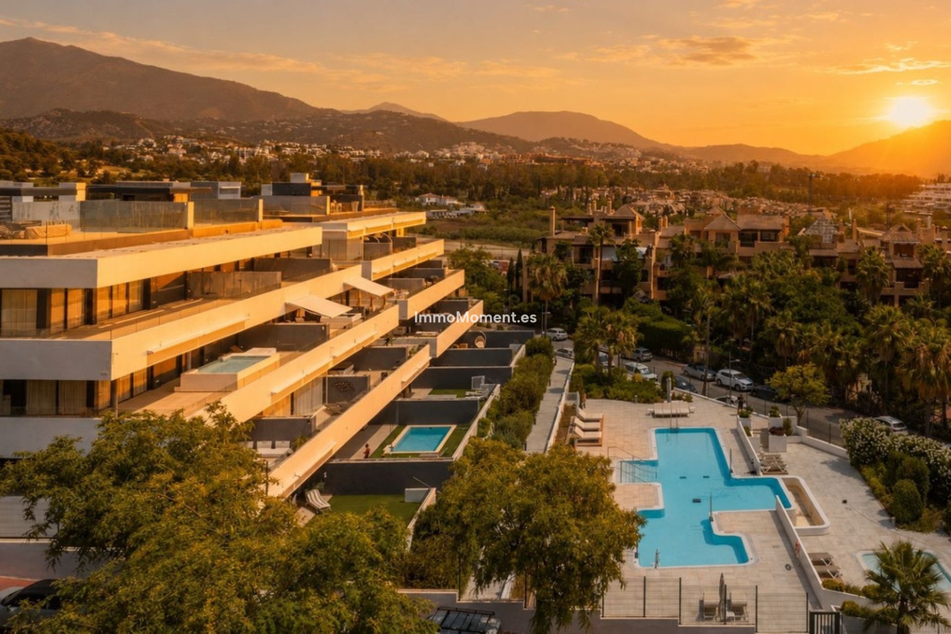 Revente - Appartement - Estepona  - Estepona Centro