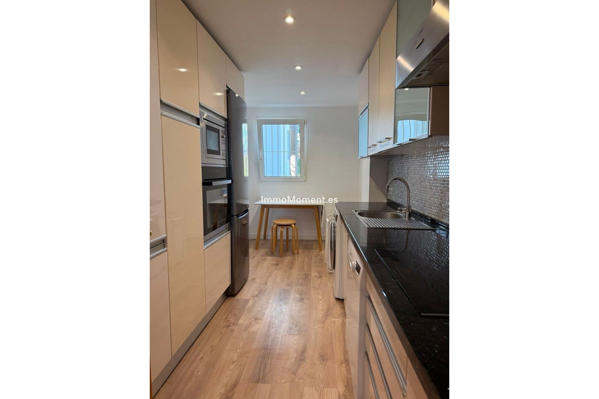 Revente - Appartement - Estepona  - Estepona Centro