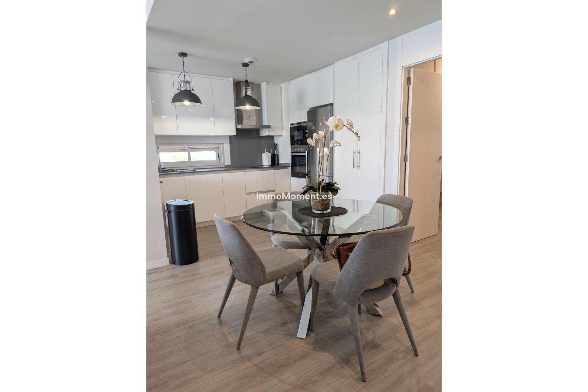Revente - Appartement - Estepona  - Estepona Centro