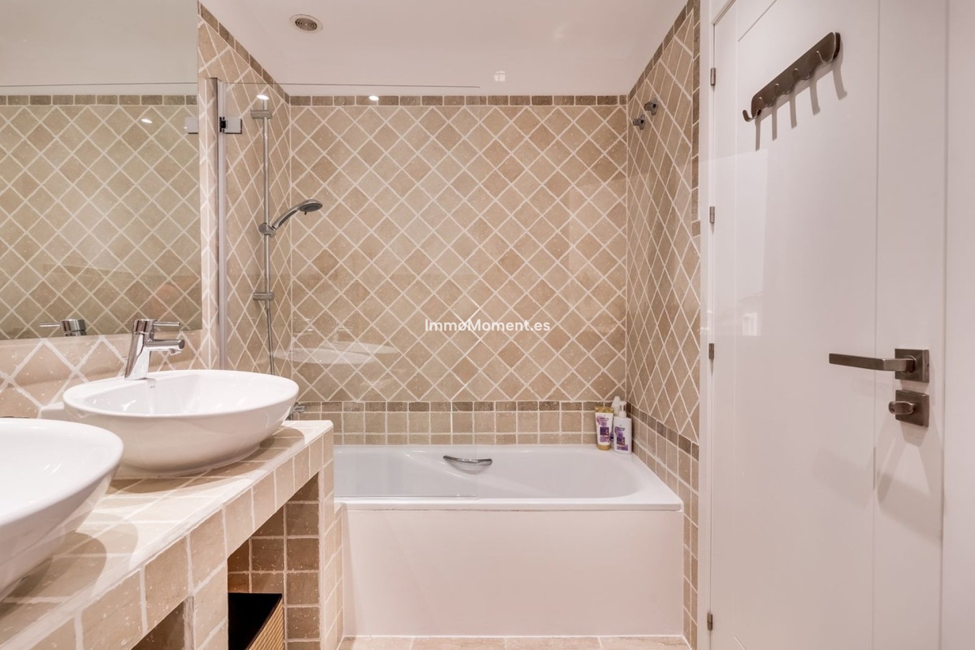 Revente - Appartement - Estepona  - Selwo