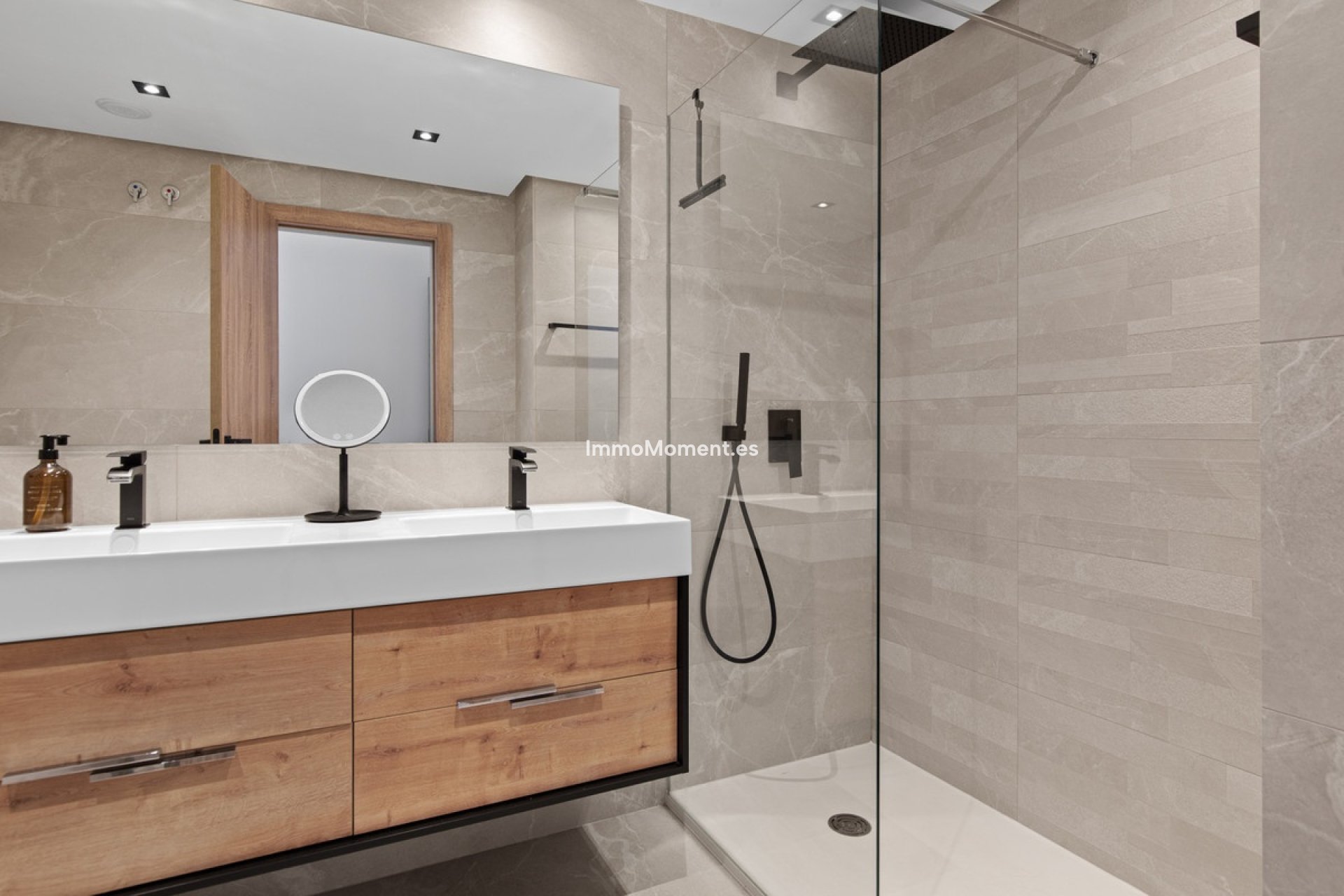 Revente - Appartement - Intérieur                       - Istán