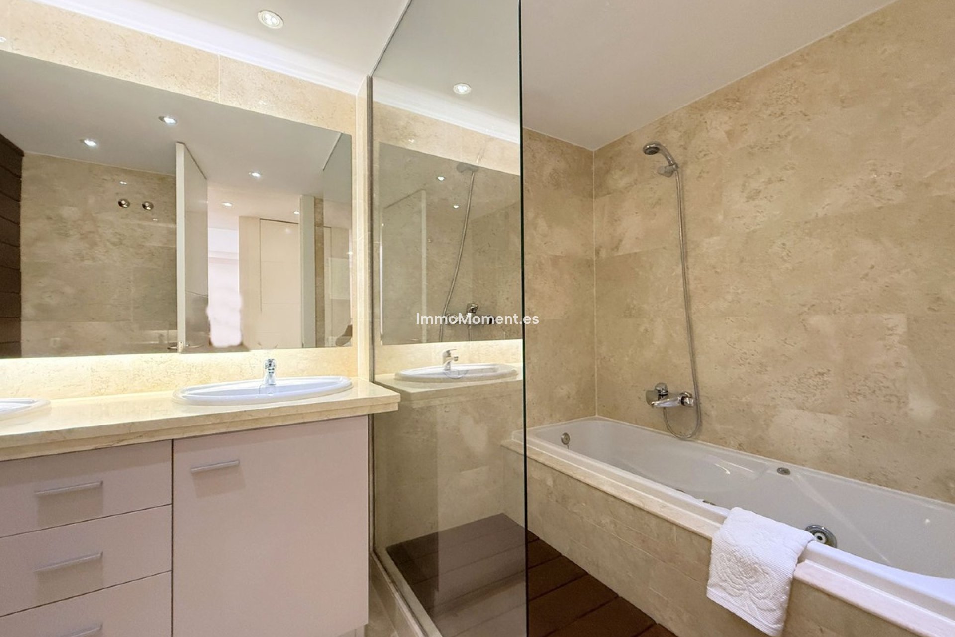 Revente - Appartement - Manilva - La Duquesa