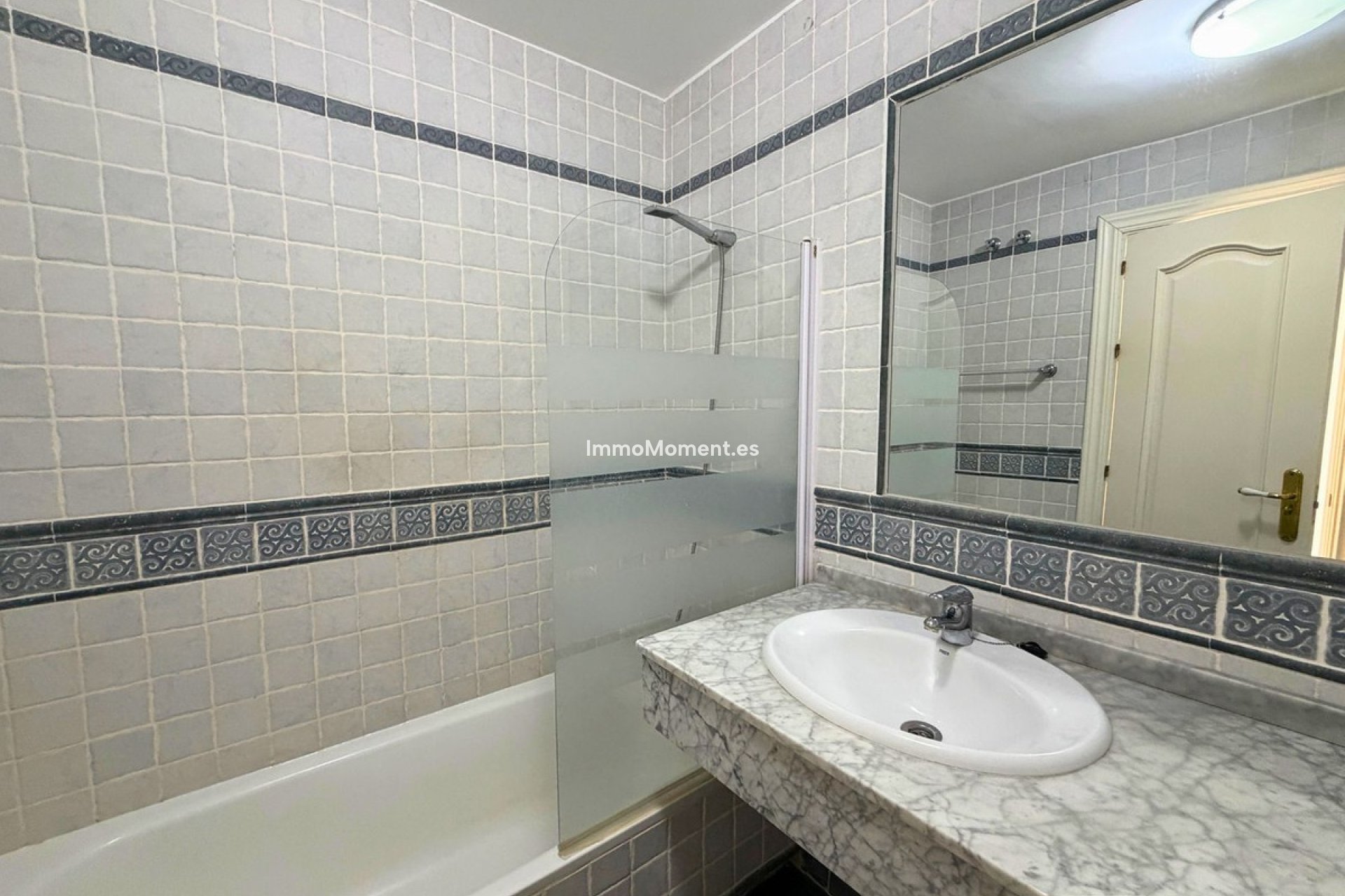 Revente - Appartement - Marbella - Nueva Andalucía