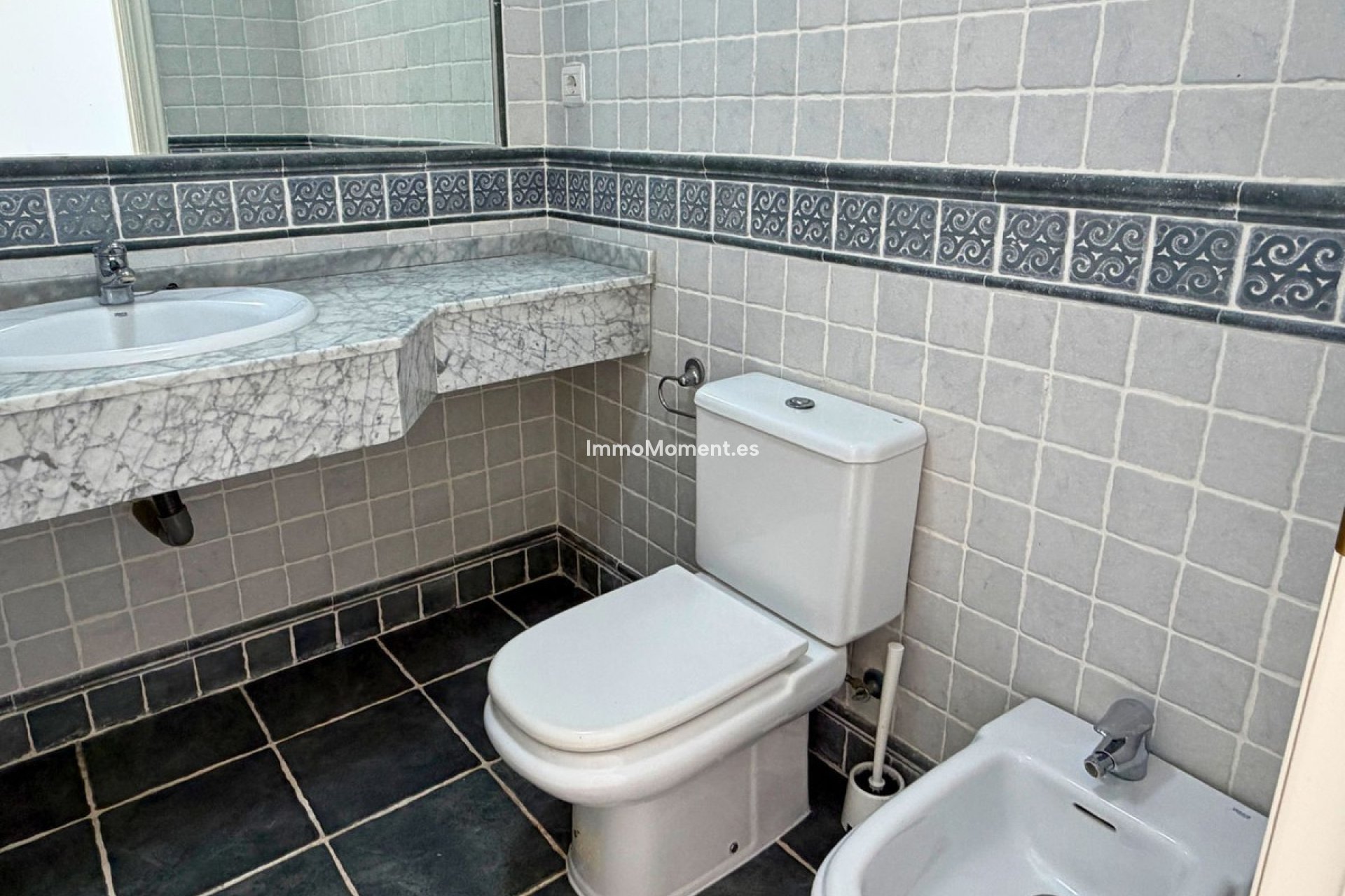 Revente - Appartement - Marbella - Nueva Andalucía