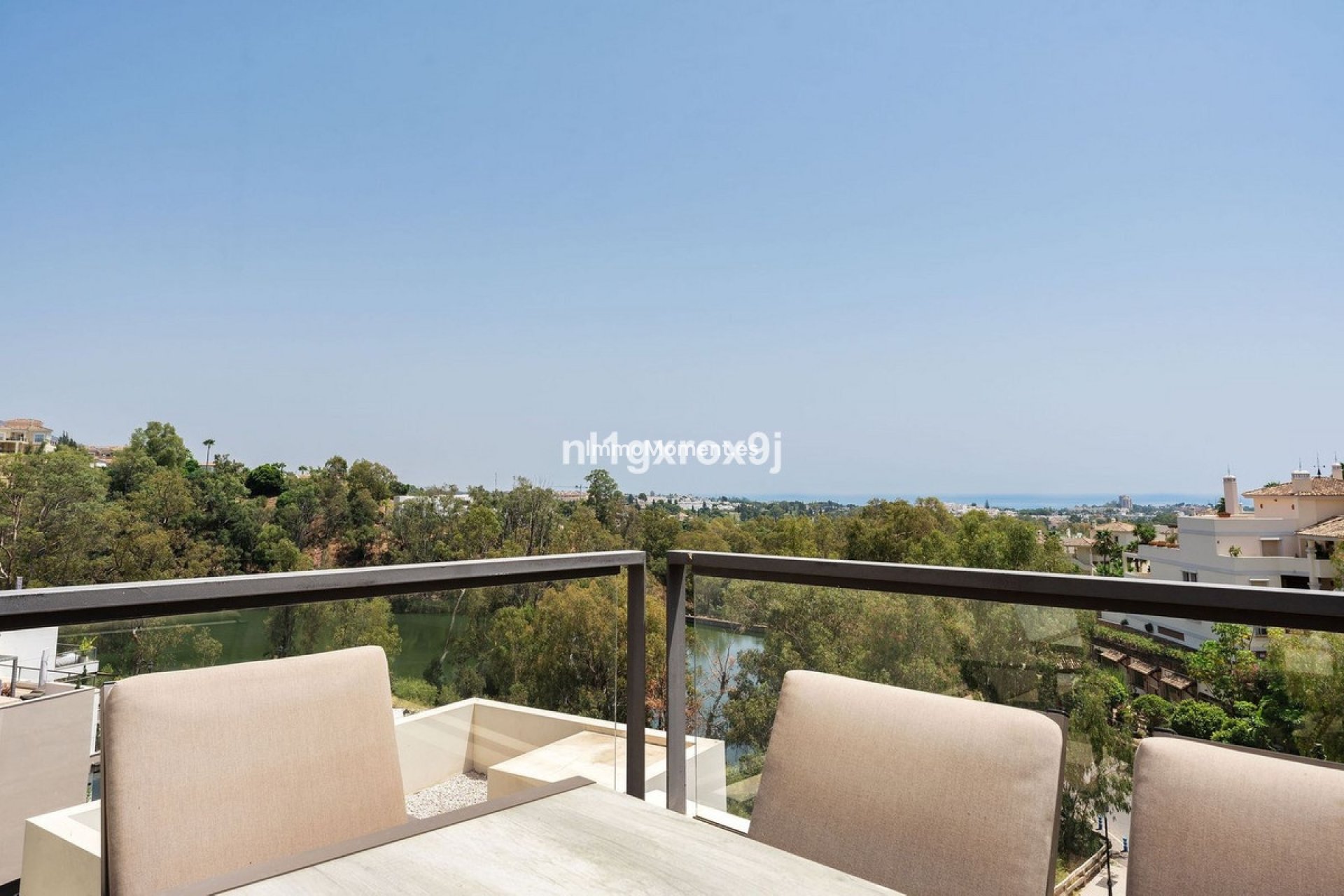 Revente - Appartement - Marbella - Nueva Andalucía