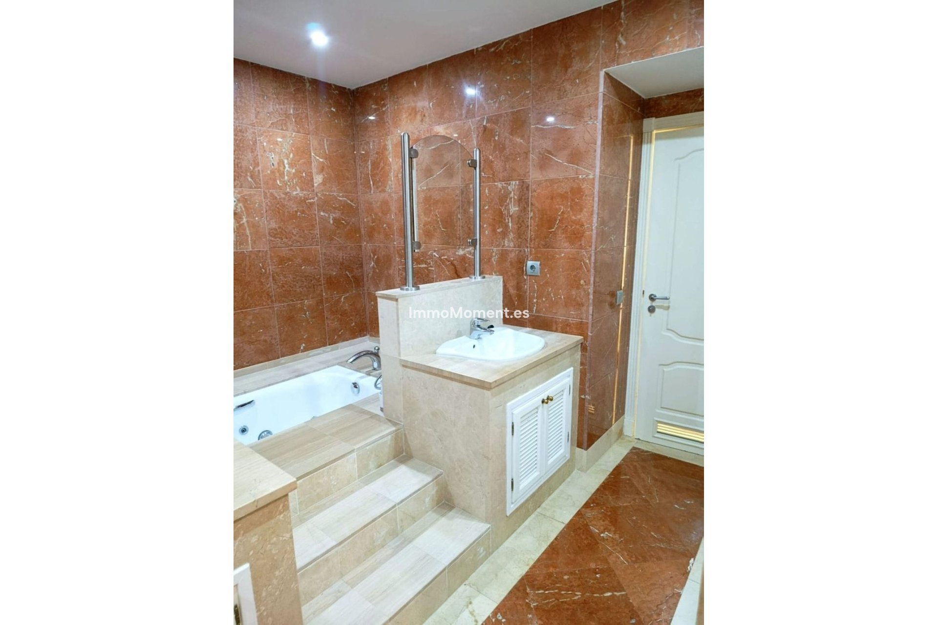 Revente - Appartement - Marbella - Nueva Andalucía