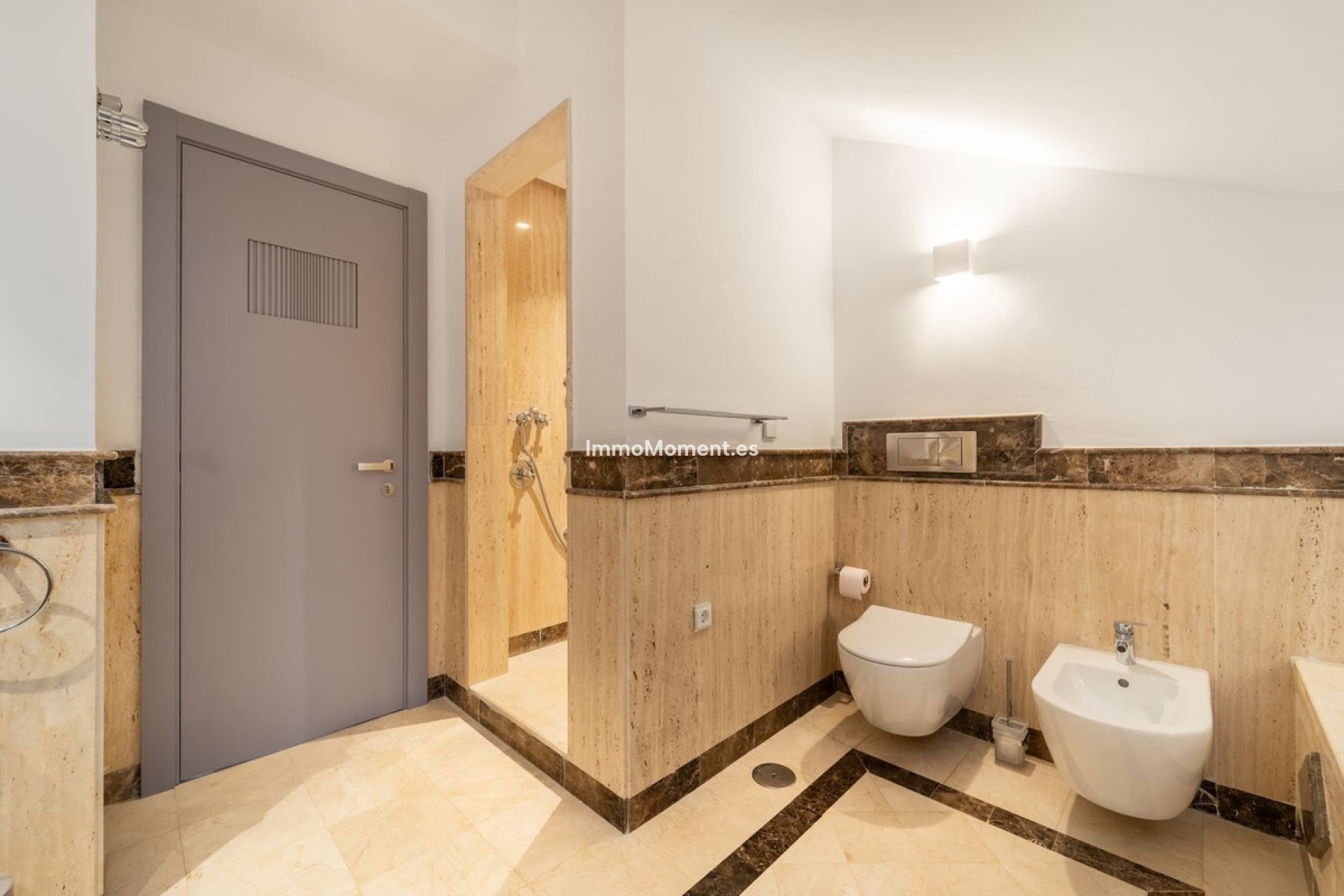Revente - Appartement - Marbella - Nueva Andalucía