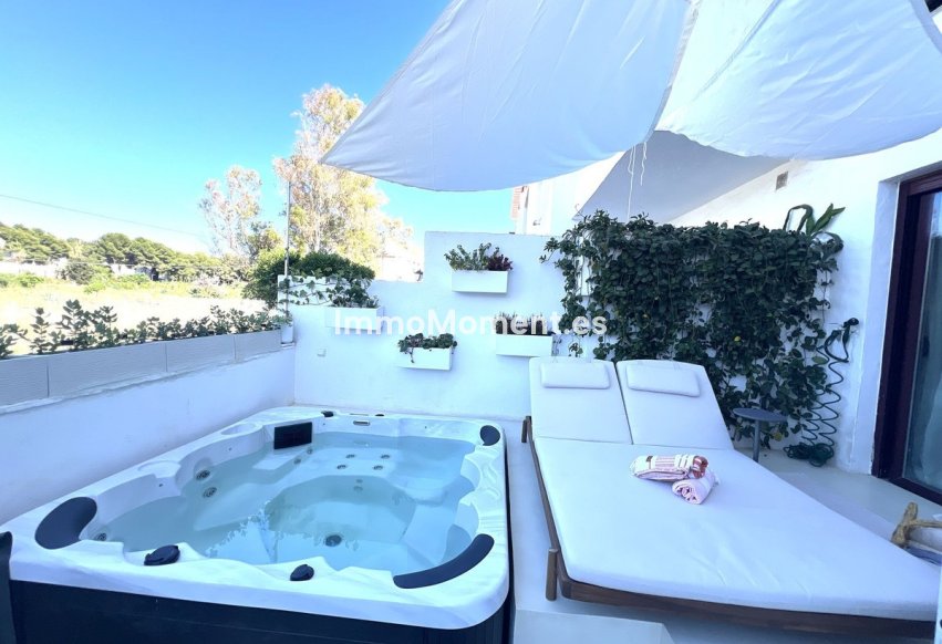 Revente - Appartement - Marbella - Nueva Andalucía