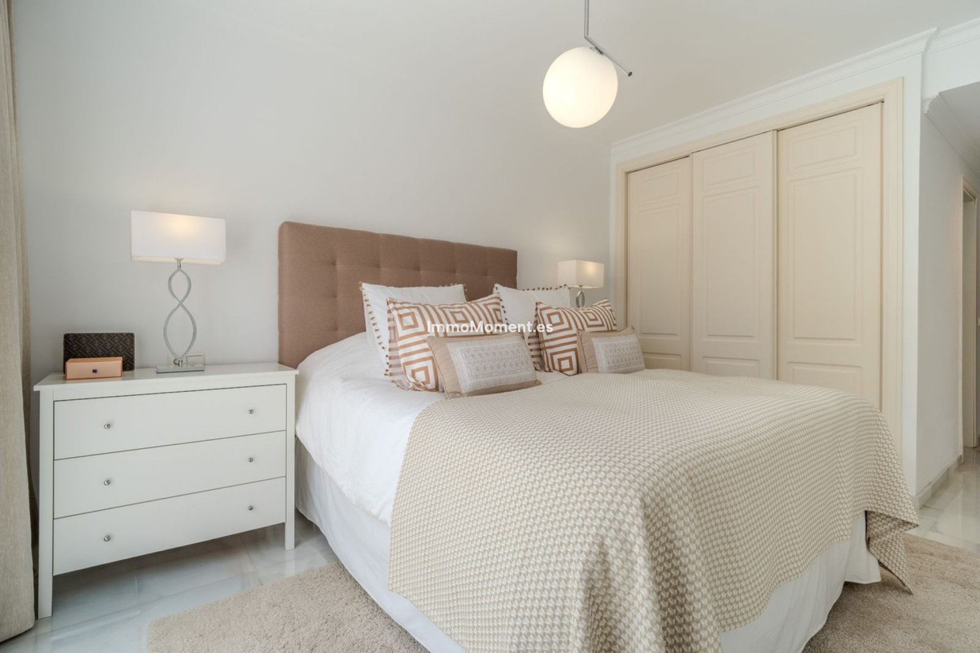 Revente - Appartement - Marbella - Nueva Andalucía