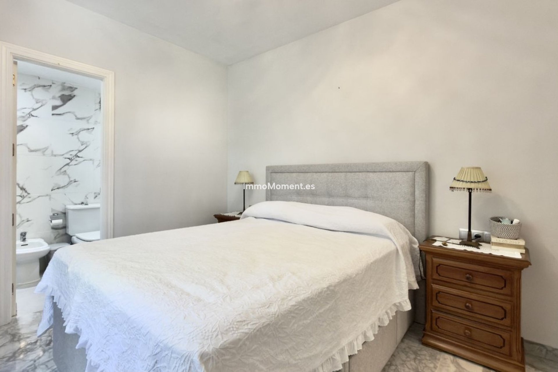 Revente - Appartement - Marbella - Nueva Andalucía