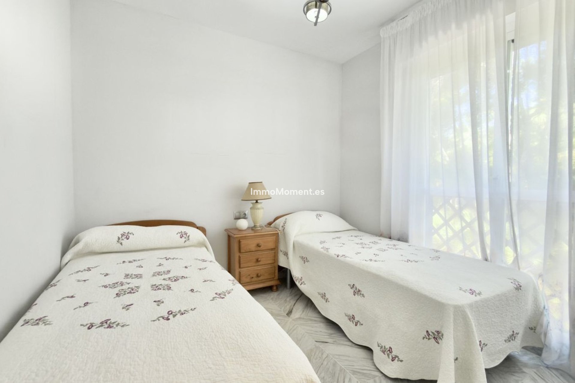 Revente - Appartement - Marbella - Nueva Andalucía