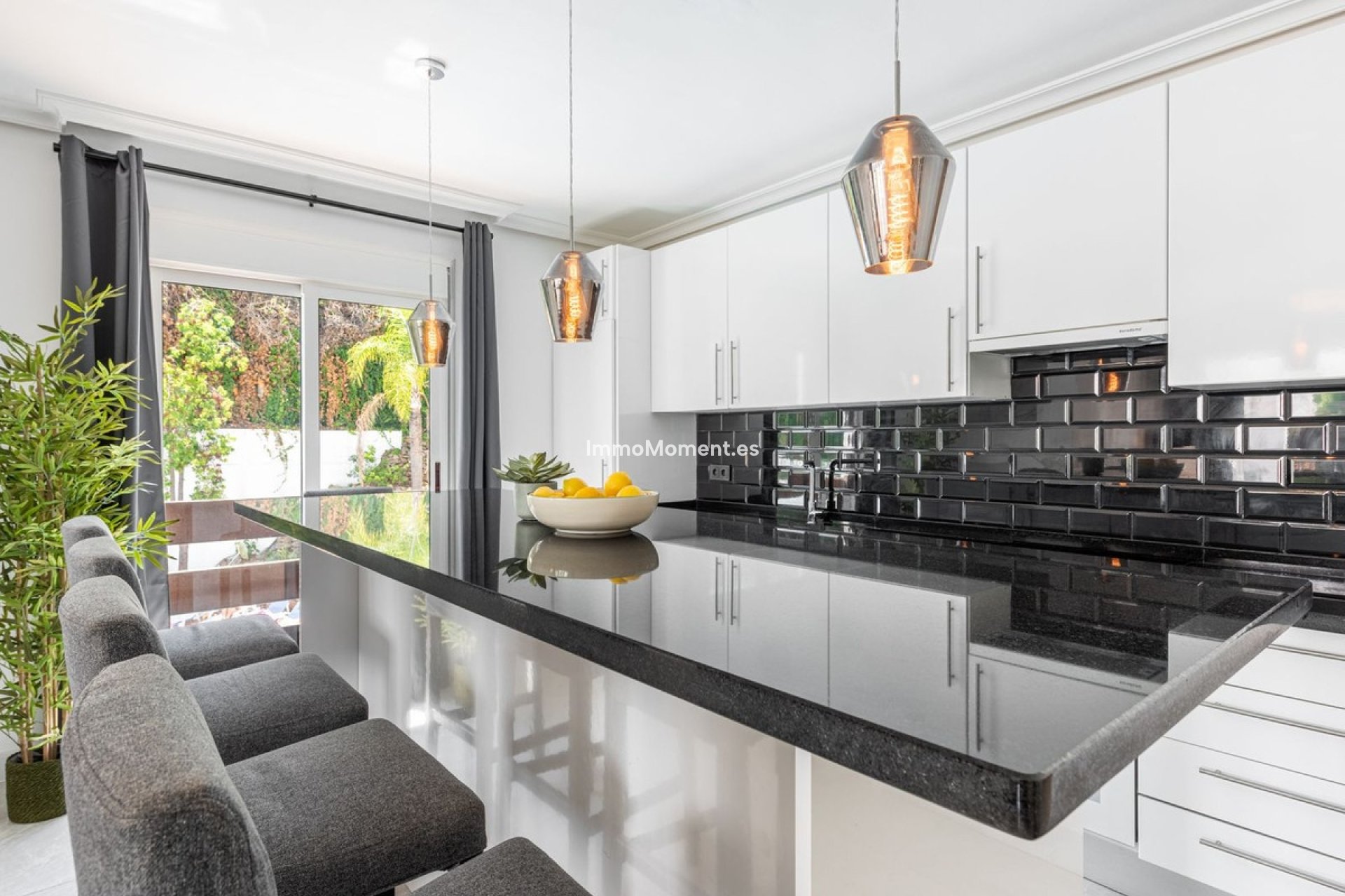 Revente - Appartement - Marbella - Nueva Andalucía