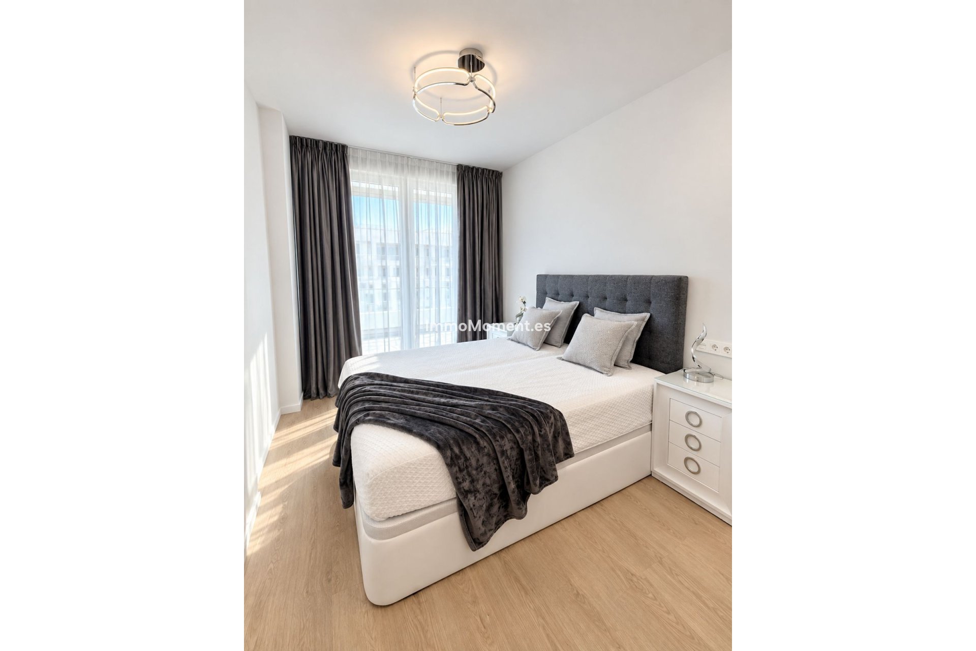 Revente - Appartement - Marbella - Nueva Andalucía
