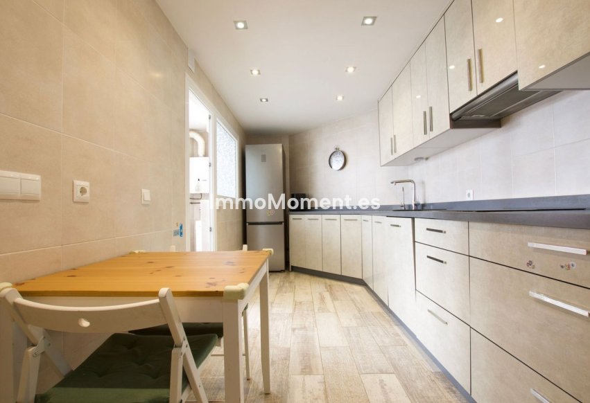 Revente - Appartement - Marbella - Nueva Andalucía