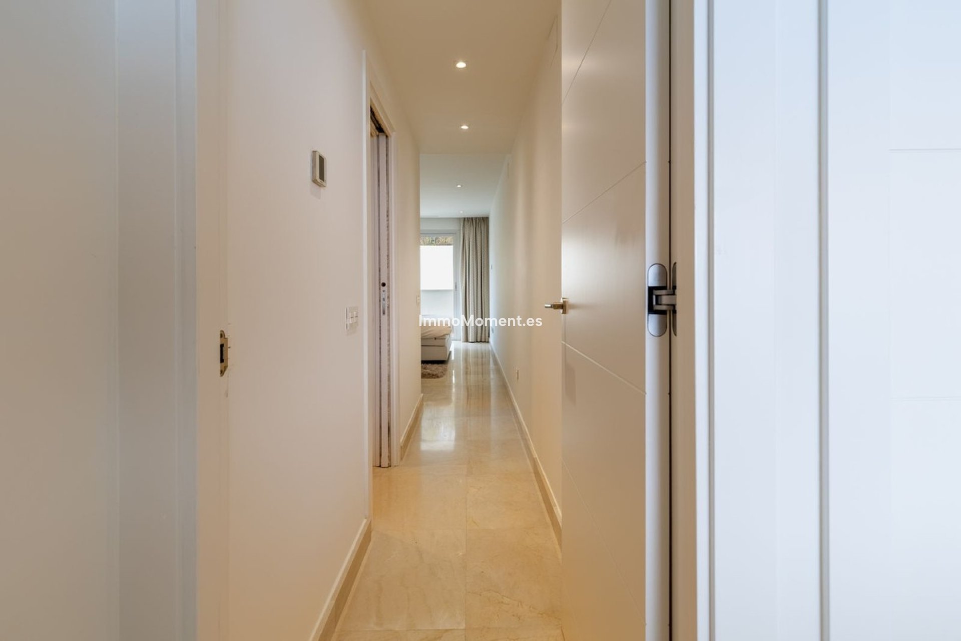 Revente - Appartement - Marbella - Nueva Andalucía