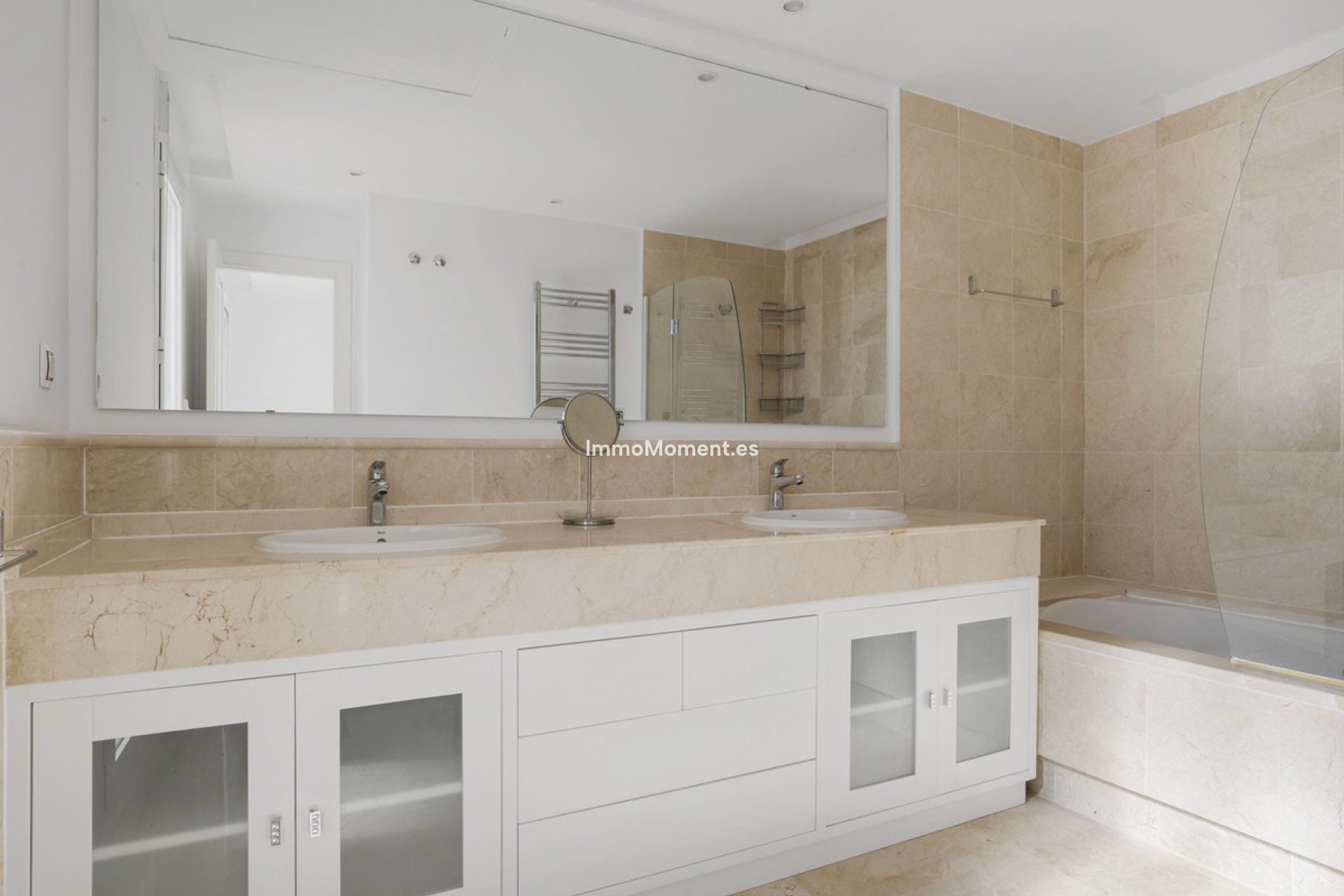 Revente - Appartement - Marbella - Nueva Andalucía