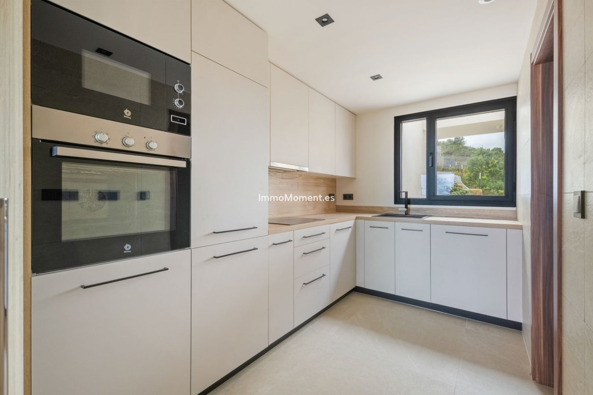 Revente - Appartement - Marbella - Nueva Andalucía