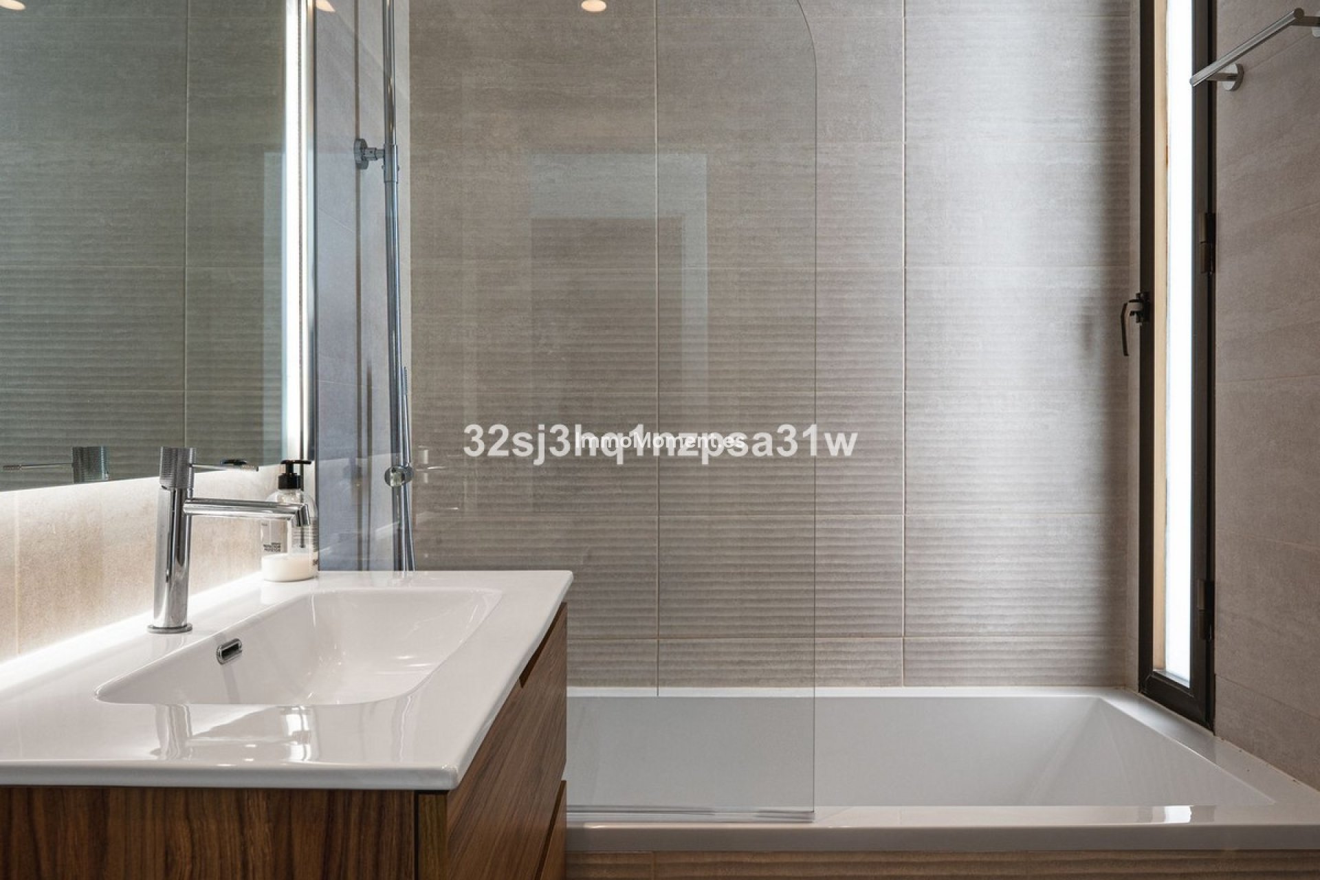 Revente - Appartement - Marbella - Nueva Andalucía