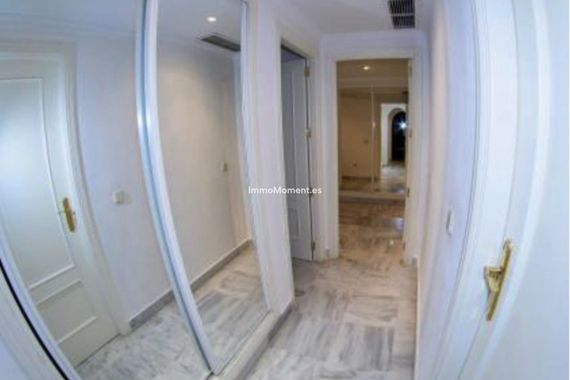 Revente - Appartement - Marbella - Nueva Andalucía