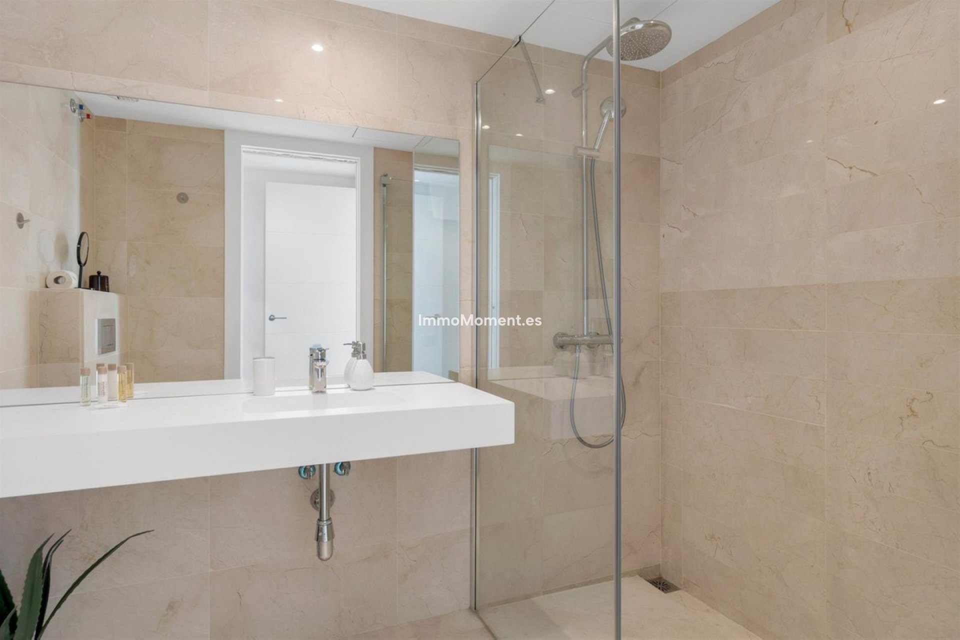 Revente - Appartement - Marbella - Nueva Andalucía