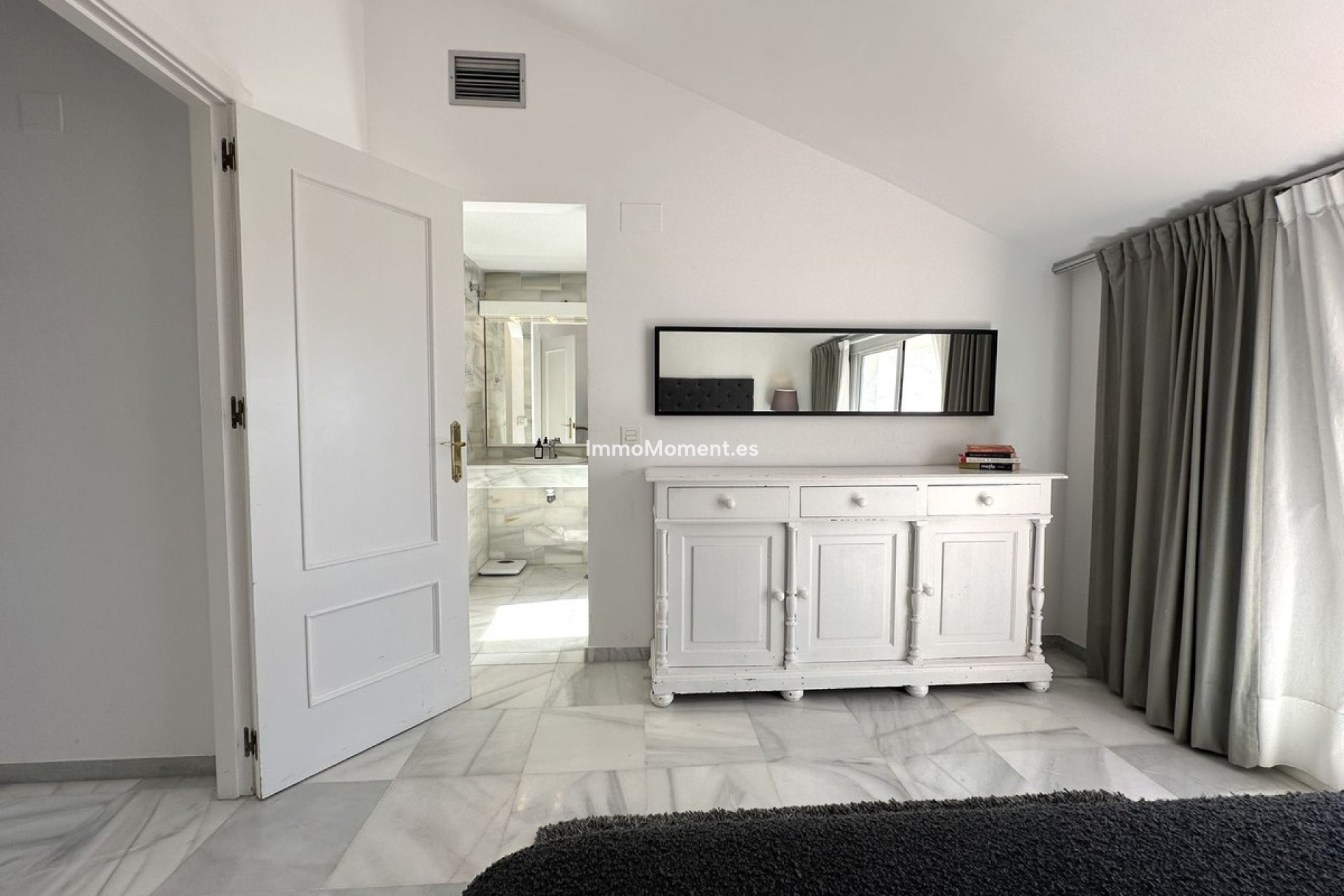 Revente - Appartement - Marbella - Nueva Andalucía