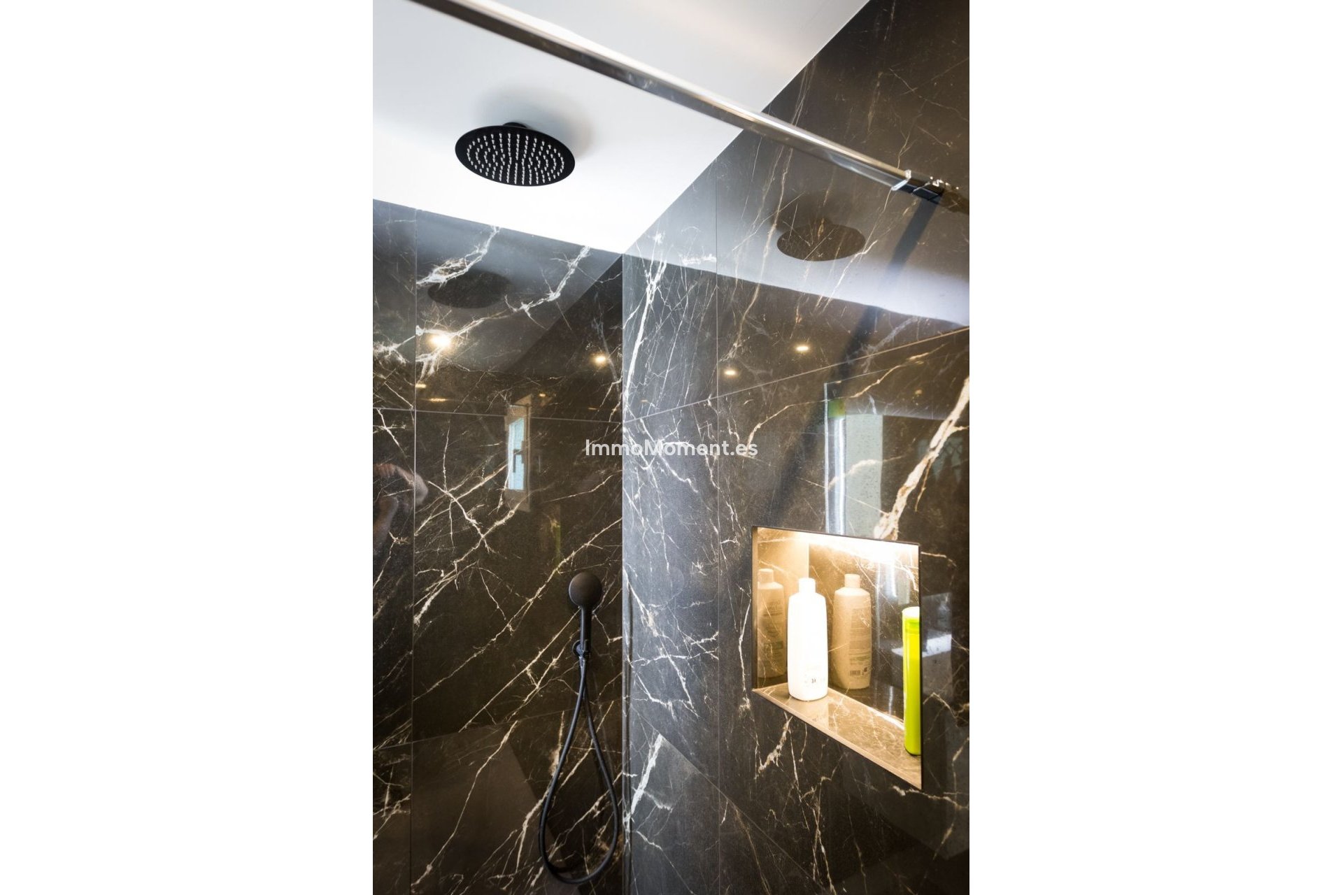 Revente - Appartement - Marbella - Nueva Andalucía