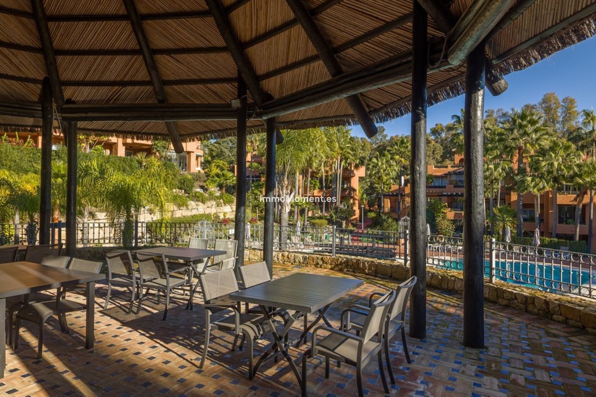 Revente - Appartement - Marbella - Nueva Andalucía