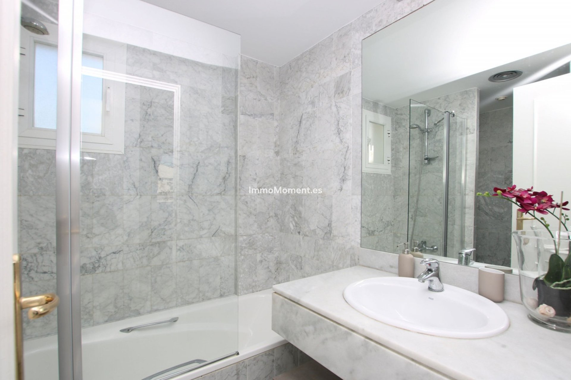 Revente - Appartement - Marbella - Nueva Andalucía