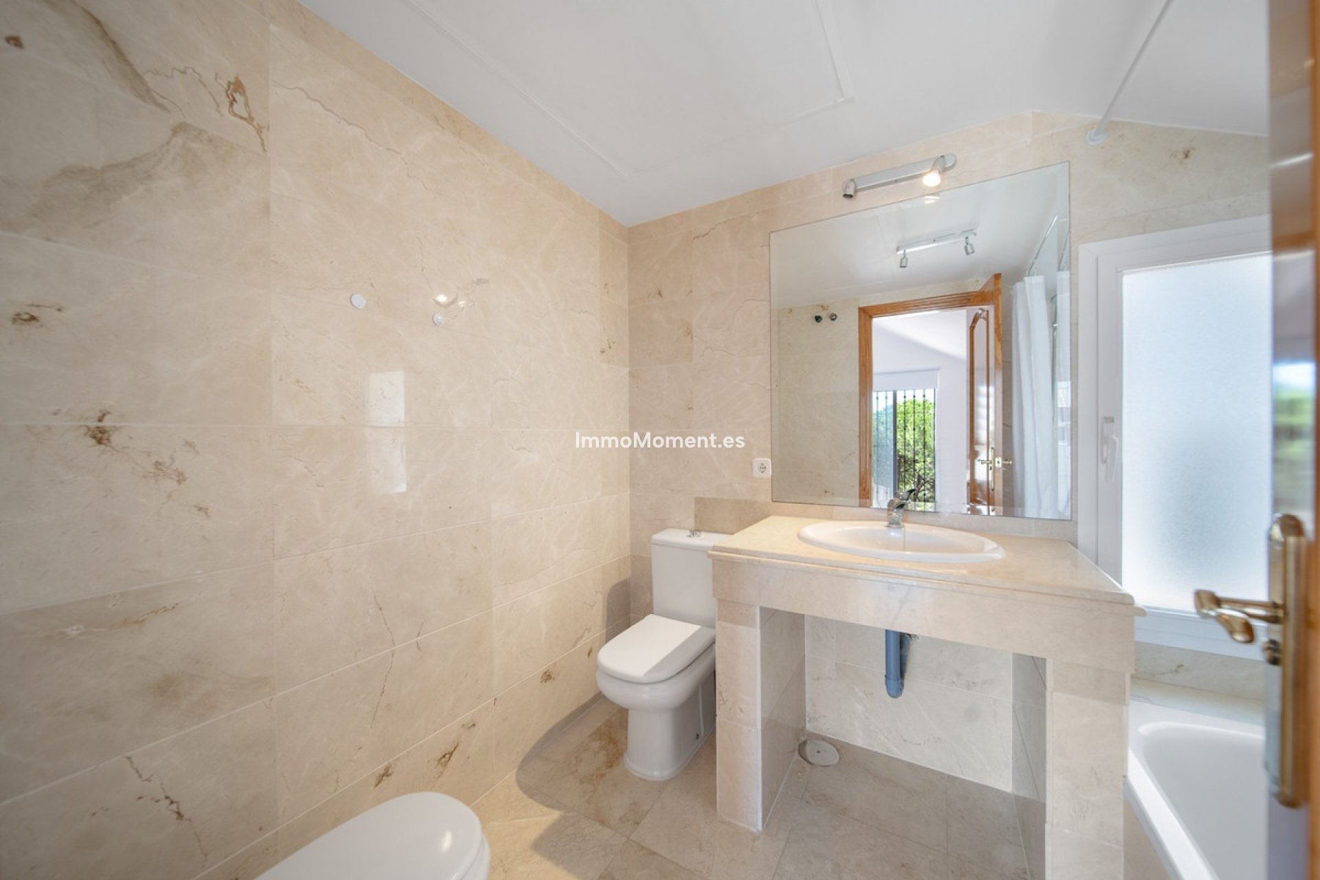 Revente - Appartement - Marbella - Nueva Andalucía