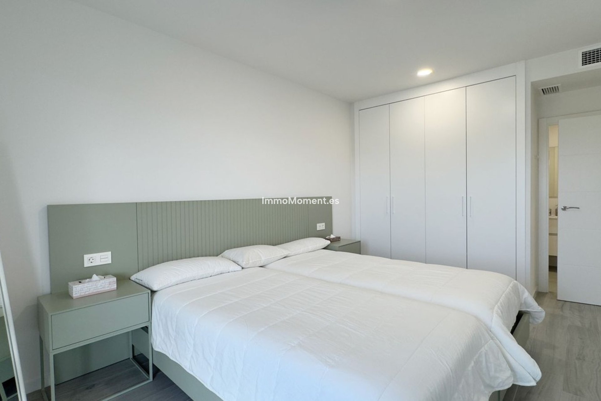 Revente - Appartement - Marbella - Nueva Andalucía