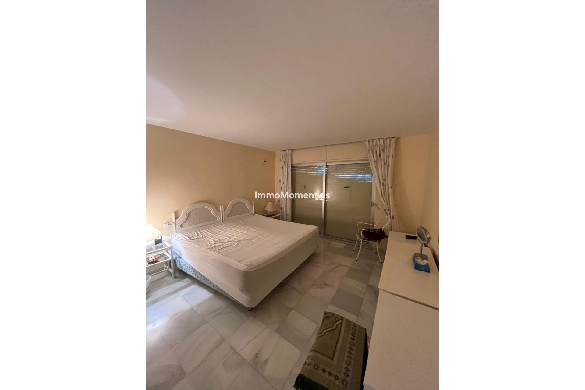 Revente - Appartement - Marbella - Nueva Andalucía