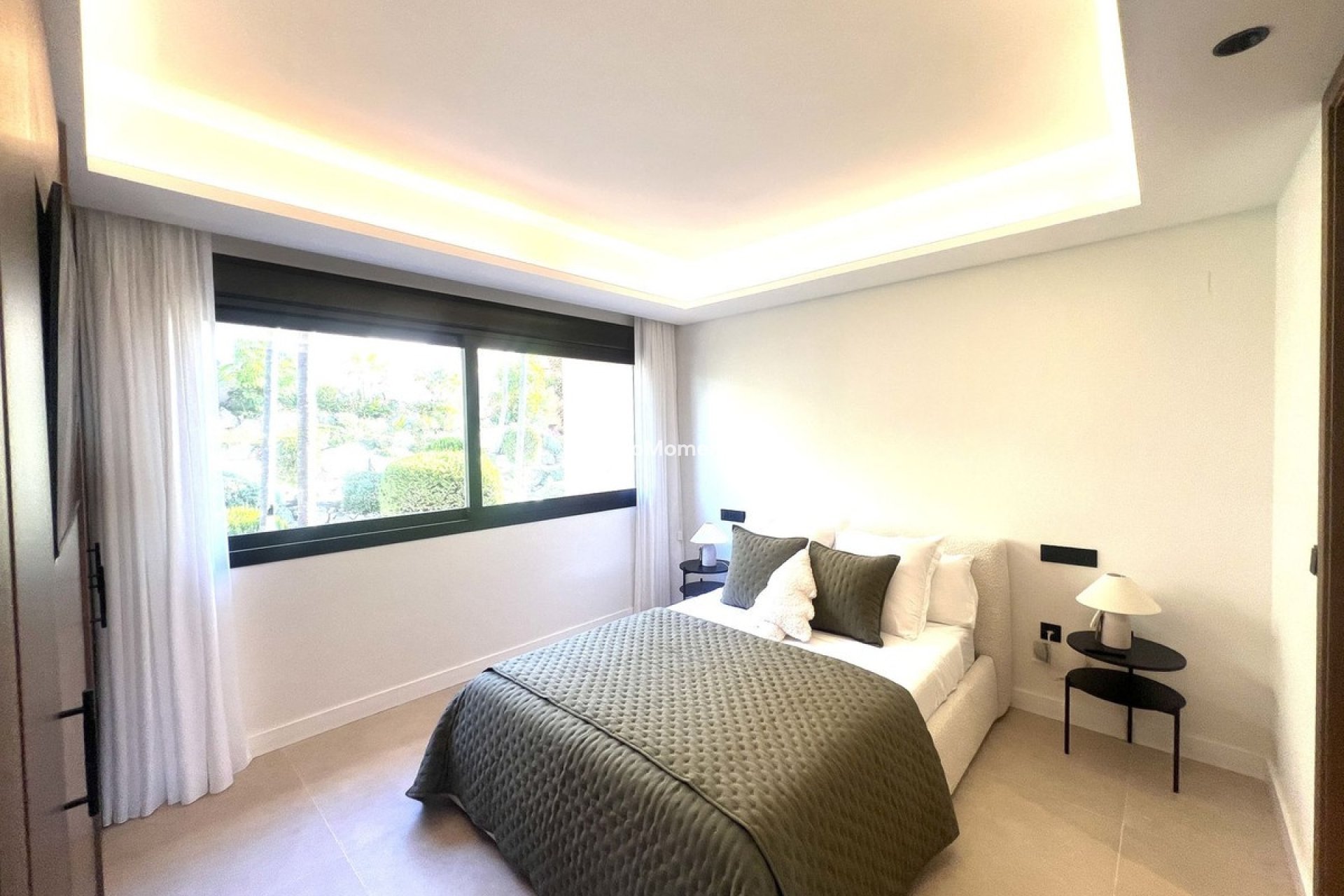 Revente - Appartement - Marbella - Nueva Andalucía