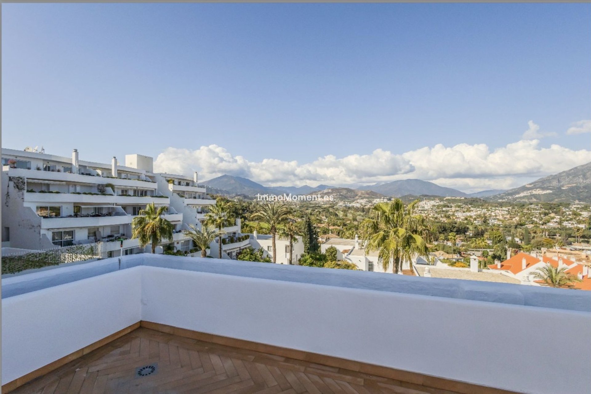 Revente - Appartement - Marbella - Nueva Andalucía