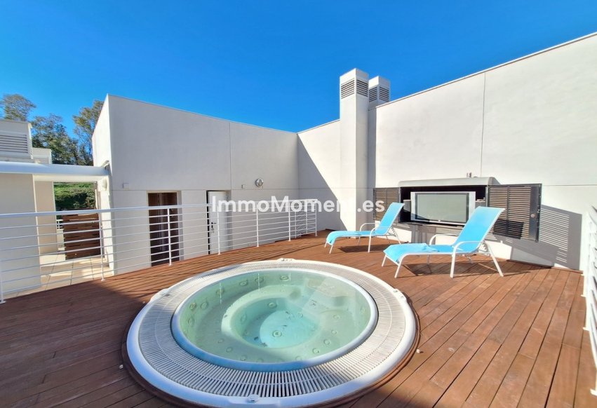 Revente - Appartement - Marbella - Nueva Andalucía