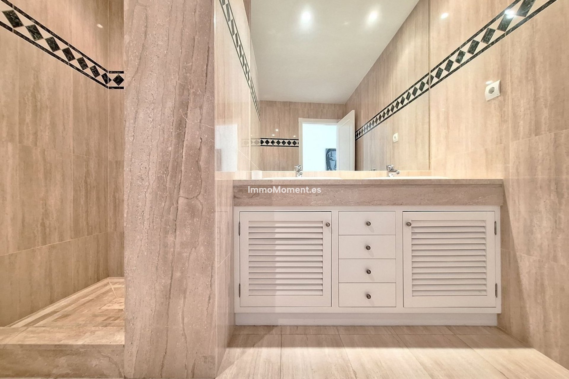 Revente - Appartement - Marbella - Nueva Andalucía