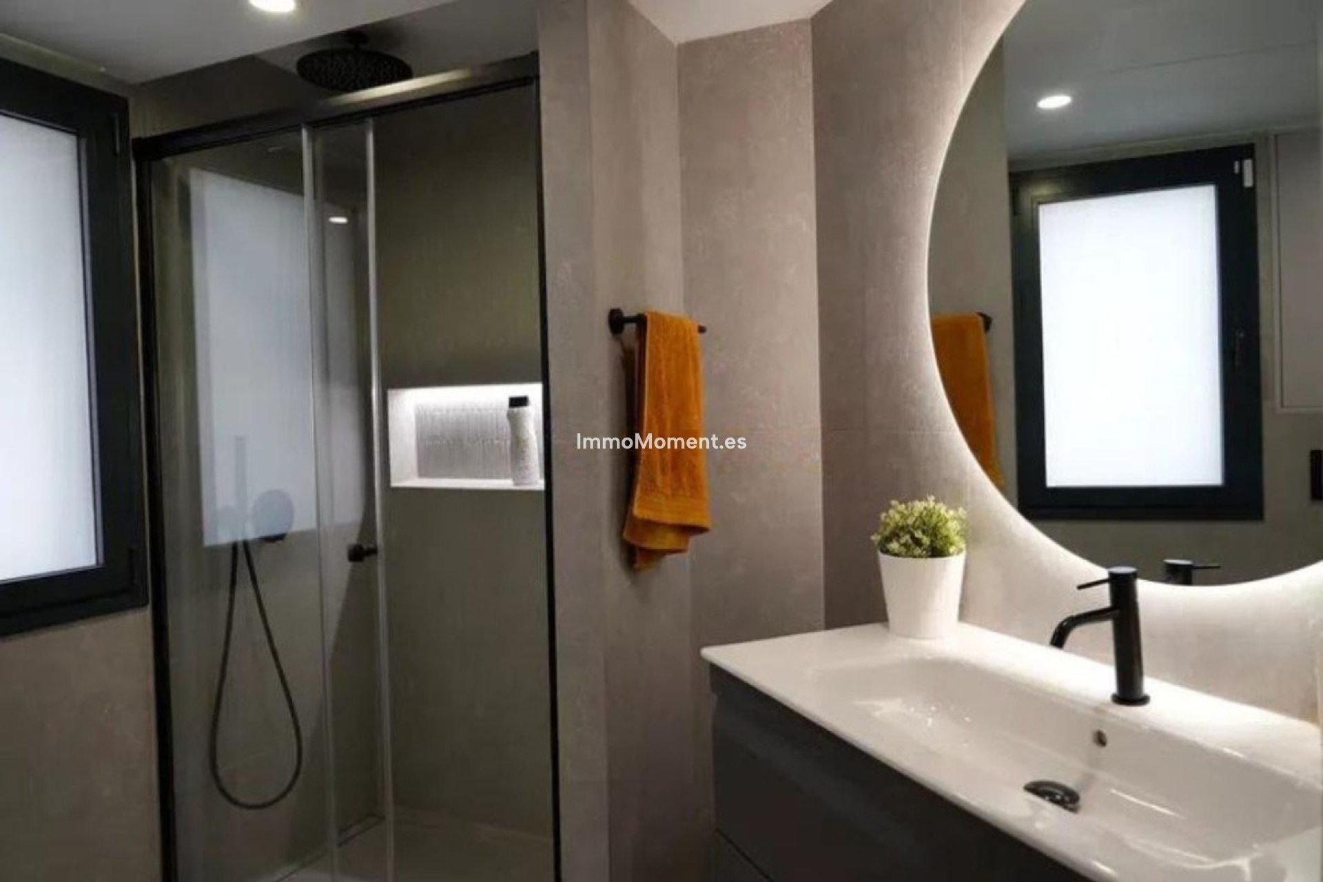 Revente - Appartement - Marbella - Nueva Andalucía