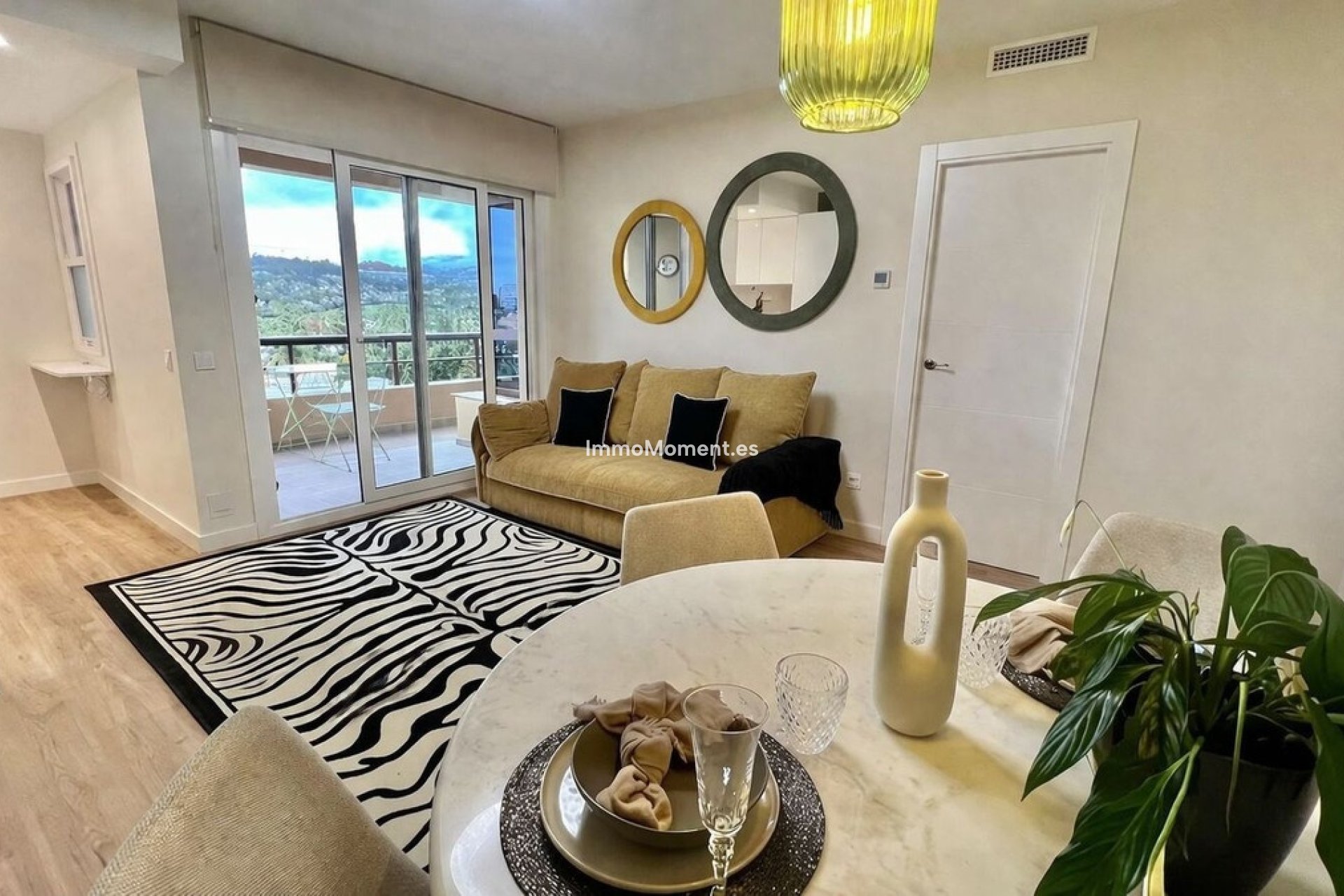 Revente - Appartement - Marbella - Nueva Andalucía